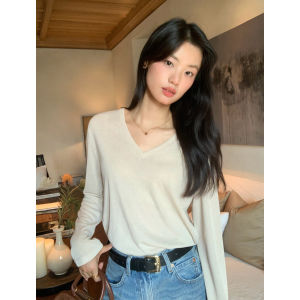 เสื้อยืดคอกว้างแขนยาวสีเทา Pusumede สำหรับผู้หญิง ฤดูใบไม้ผลิและฤดูใบไม้ร่วง ผ้าขนแกะ ทรงหลวม ชั้นใน ชุดชั้นใน ชุดชั้นใน