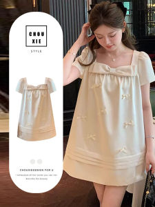 ชุดเดรสฤดูร้อนสไตล์ฝรั่งเศสที่หรูหราสําหรับผู้หญิงที่มีรายละเอียดโบว์เอวหลวมเส้นใยโพลีเอสเตอร์ชุดเดรสคอเหลี่ยมชิ้นเดียว