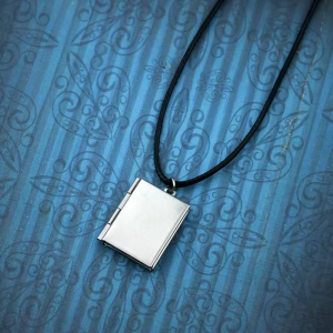 Anime Character Todo Aoi Cosplay Necklace Metal Book Can Open Photo Frames Pendant Necklaces Cosplay Accesseries Gift