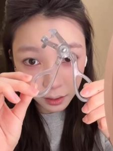 Volumizing Curly Wide Angle Eyelash Curler