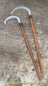 ขอชักเกี่ยว ดึงกระชากกอวัชพืช ขนาดใหญ่ ผลิตจากเหล็กแมงกานิส พร้อมด้ามจับไม้เนื้อแข็ง แข็งแรง ทนทาน ใช้งานหนักได้