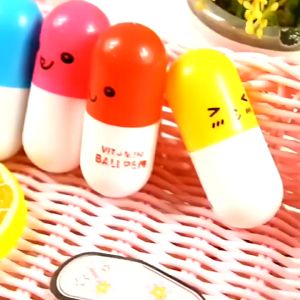 [uBeli] Pen Ubat Retractable Ball Pen Capsule Pen Pill Cute Vitamin Pen Emoji Ballpen Doorgift 胶囊伸缩笔 - ST42
