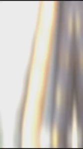 WALLPAPER DINDING KAMAR STIKER DEKORASI RUANGAN MOTIF PANEL CREAM GARIS GOLD UKURAN 45CMX8M