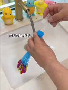 ลูกโป่งน้ำพวง ลูกโป่งน้ำ 37 ลูก ลูกโป่งน้ำ พร้อมหัวต่อก๊อกแพคนึงมี 3 ช่อ 1 ช่อมี 37 ลูก ได้ทั้งหมด 111 ลูก  BK-552