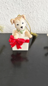 Lenox hanging porcelain decoration (dog in gift box)