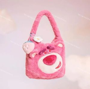 Túi Xách Gấu Dâu Lotso Size 30cm Đính Kèm Quả Dâu Lông Siêu Mịn Siêu Dễ Thương Màu Hồng Lovely Thời Trang