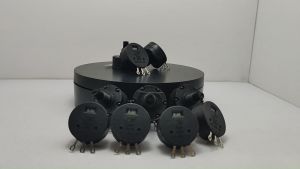 POTENSIO B 104 / B104 / 2W 100K B104 3Pin UNIVERSAL KHUSUS MESIN LAS