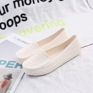 YouAnMei ผู้หญิง ฤดูร้อน รองเท้าแตะพลาสติกกลวง สีขาว กันลื่น ส้นแบนพยาบาลสบายรองเท้าสตรีมีครรภ์ ลำลอง แบบสวม