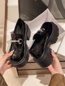 Giày Đế Dày Đính Đá Rhinestone Đế Cao Gót Đơn Cho Nữ Mùa Xuân Mới Màu Đen Da Bóng Phong Cách Anh Giày Da Nhỏ