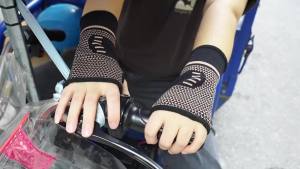 1pc Lifting Wrist Straps Professional Wristband Sports Compression Wrist Guard Arthritis Brace Sleeve