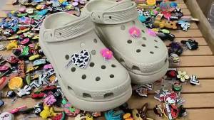 cross jibbitz charms Fun Cute Shoes Flower Hole Accessories Fashion DIY Decorative for