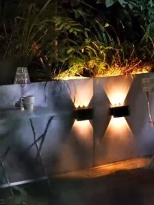 ไฟโซล่าเซลล์ กันน้ํา พลังงานแสงอาทิตย์ อัตโนมัติ โลมา ไฟติดผนัง ไฟติดผนัง โคมไฟติดผนัง