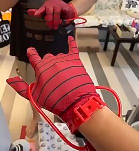 【Damaiii】ของเล่น ตัวเปิดสไปเดอร์แมน Spiderman คอสเพลย์ ของขวัญสำหรับเด็ก