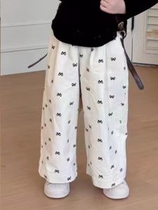 Bộ Đồ Hai Mảnh in Nơ Bướm Thời Trang Thu Đông Cho Bé Gái Quần Áo Trẻ Em Phong Cách Hàn Quốc Thường Ngày Không Có Mũ