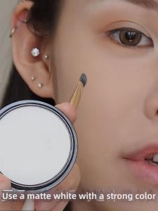 Matte White Face Highlighter Palette