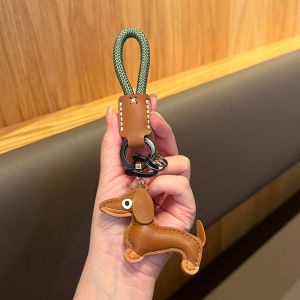 High Fashion Leather Dog Sausage Keychain Luxury Genuine Leather Bag Pendant Mens Style Creative Gift Key Holder Metal