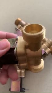 (THANH LÝ GIÁ RẺ)Van điện từ phi 21 phi 27phi 34 thường đóng 220V van thoát nước van nước điều khiển bằng điện
