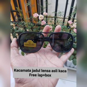 Kacamata pria hitam lensa kaca asli