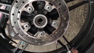 Baut Disc Cakram Bahan Krom Besi Stenless Baud Probolt Cakram Universal Yamaha Honda Suzuki