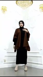 Promo Diskon Outer Kekinian Batwing Long Outer Perlengkapan Stelan Baju Pakaian Atasan Wanita Rompi Polos Perempuan Baju Kalong/Keleleawar Santai dan baju lebaran kondangan model motif Terbaru baju lebaran stelan kaftan dan Gamis dan Dres tambah bros