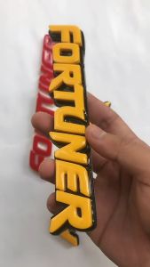 EMBLEM MOBIL FORTUNER EKSTERIOR MOBIL TOYOTA VARIASI TIMBUL 3D BAHAN FIBERGLASS