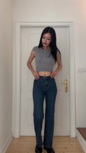 Mist of Rain - Iconic Flared Jeans ยีนส์ขาม้า (เปลี่ยนไซส์ได้ 1 ครั้ง ไม่รับคืน) size s พรีออเดอร์ 1 เดือน