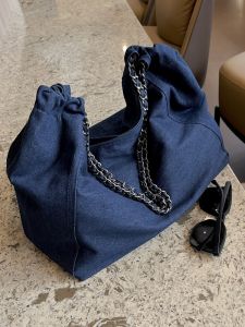 Large Capacity Commuter Bag Women 2024 New Arrival Fashion Denim Chain Tote Big Bag Spring and Summer Textured One-Shoulder Bag