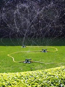 สปิงเกอร์ สปริงเกอร์ รดน้ำต้นไม้ รุ่นใหม่ 360 แรงมากมาก รัศมี 3เมตร ++ รดน้ำเป็นเรื่องง่าย สามารถใช้งานได้เลย ต่อกับสายยาง 1/2นิ้ว หรือ 4หุน ขึ้นไปได้ทันที รัศมีกว้างมากกว่ารุ่นเก่า รุ่นนี้จะมีข้อดีกว่ารุ่น ขาตั้งกลม 👍👍
