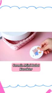 MYX Store Cermin Bulat Kaca Kecil Dandan Rias Motif Kartun Lucu Murah Travelling Cermin Mini Travel