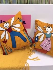 หมอนอิง ปลอกหมอน ปลอกหมอนอิง งาน ปั กลาย สวยงามมาก ตกแต่งบ้าน แต่งบ้าน แต่งห้องนอน ห้องนั่งเล่น โซฟา ในรถยนต์ สีไม่ตก