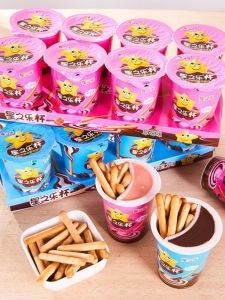 Star Joy Cup Chocolate Coated Mixed Finger Snack Biscuits Whole Box Leisure Children Dipping Sauce Biscuits Star Joy Cup Snacks