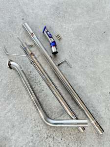 ท่อไอเสีย ท่อออกหน้าเพลาปลายไดร์ ออกหน้าเพลาไดร์ ท่อสูตรรถกระบะ ท่อกระบะ อะไหล่แต่งรถกระบะ หน้าเพลาสามารถถอดเปลียนลงใต้คนขับได้เลย