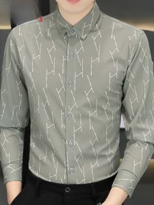 HENGYUANXIANG | เสื้อเชิ้ตแขนยาวผู้ชาย Hengyuanxiang ทรงหัวเข็มขัดสุดเท่ ทรงสลิมฟิต เสื้อเชิ้ตผู้ชายฤดูใบไม้ร่วง 2025 ใหม่