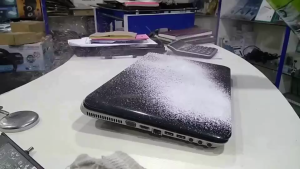 Chai xịt bọt tuyết HANDBOSS tẩy rửa đa năng (650ml)  chai vệ sinh laptop/ô tô/ đồ gia dụng