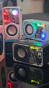 ลำโพงบลูทูธ V1 ลําโพงซับวูฟเฟอร์ แบบพกพา รองรับ บลูทูธ 5.3 และ การ์ด TF Wireless Bluetooth Speaker ลำโพงเบสหนัก คุณภาพเสียงดี ลำโพงบลูทูธ V1 ลําโพงซับวูฟเฟอร์ แบบพกพา รองรับ บลูทูธ 5.3 และ การ์ด TF Wireless Bluetooth Speaker ลำโพงเบสหนัก คุณภาพเสียงดี