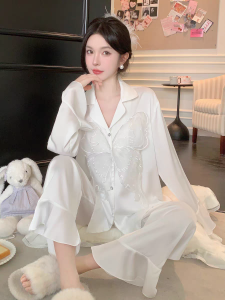 ผ้าไหม ชุดนอน ผู้หญิง ฤดูใบไม้ผลิ ฤดูใบไม้ร่วง ผีเสื้อแขนยาวบาง หวาน สไตล์ High Sensation Home เสื้อผ้าน้ําแข็ง ผ้าไหม Nightgown
