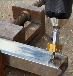 5 ชิ้นคุณภาพสูง HSS สว่านเจาะรูเลื่อยสแตนเลสโลหะ โลหะผสม 16-30 มิลลิเมตรเครื่องมือชุด