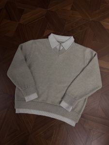 เสื้อสเวตเตอร์คอวีสไตล์ย้อนยุคแบบปลอมสองชิ้น Cleanfit เสื้อคลุมกันหนาวแบบสวมหัวหลวมๆ สำหรับฤดูหนาว ผ้าฝ้ายผสม