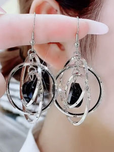 Fashionable Rotating Hoop Earrings Personality Exaggerated Design Sensation New 2024 Trendy Alloy Geometric Ear Jewelry