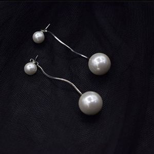 Elegant Large Pearl Ear Cuff Fashionable Retro Ins Statement Earrings Versatile for Autumn Winter Womens Jewelry Accessories