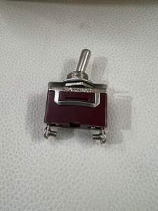 Công tắc nâu ON-OFF 2 chân 3 chân 10A