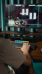 MEEGOO ลําโพงไร้สายแบบตั้งโต๊ะ ลำโพงบลูทูธ Wireless Bluetooth speaker เบสหนัก ๆ ไมโครโฟนคู่ 5W ไฟ RGB เสียงHIFI สำหรับ คอมพิวเตอร์ มือถือ แล็ปท็อป