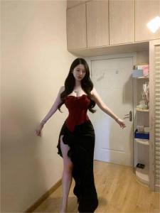 Bộ Đồ Hai Mảnh Kiểu Pháp Gợi Cảm Không Tay Hở Eo Cao Váy Midi Cạp Cao Có Họa Tiết Hoa Ba Chiều Cho Mùa Hè