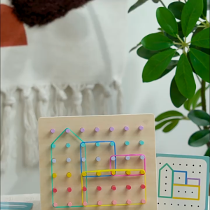 【SG Stock】Wooden Geometric Pegboard Rubber Band Shape Game Educational Nail Board Toy with Double-sided Pattern Cards