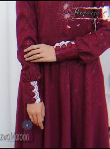 Gamis Hermosa Wolfis Embos Motif Azwa Marun & Gamis Syari Merah Marun
