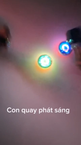 Con quay con quay vô cực con quay phát sáng nhiều màu sắc 6D Super Speed Top