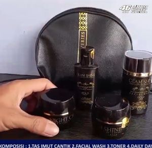 GLAMSHINE GOLD SERIES PEMBERSIH WAJAH