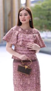 ชุดเซ็ต ชุดไปวัด ชุดทำบุญ ชูดออกงาน เซ็ทผ้าฝ้าย ทอลายแพรวากาฬสินธุ์ - รูบบูพฑสันนิวาส