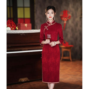 ชุดกี่เพ้าสีแดง ชุดกี่เพ้าจีนใหม่ ชุดแต่งงาน ชุดกี่เพ้าสั้น ชุดกี่เพ้าคอวี ชุดกี่เพ้าผู้หญิง ชุดกี่เพ้าผ้าฝ้ายโพลีเอสเตอร์