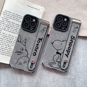 Cartoon Lovely Snoopy Totoro Mobile Phone Case with Wristband Phone Holder For iPhone 16 Pro Max 15 Pro Max 15 Plus 14 Pro Max 14 Plus 13 Pro Max 12 Pro Max Shockproof Phone Back Cover for iPhone 11 Pro Max Back Shell
